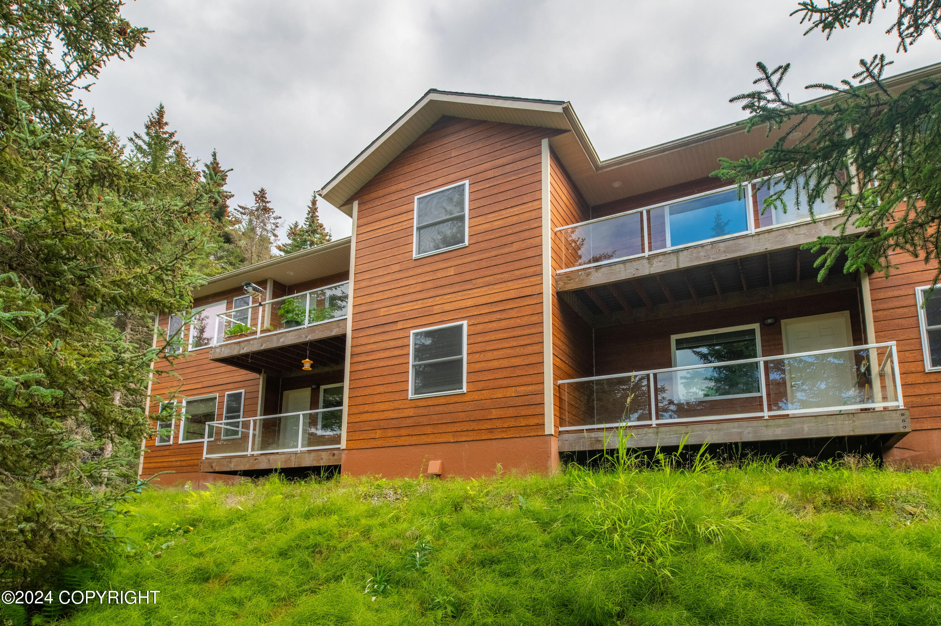 1496 Lakeshore Drive