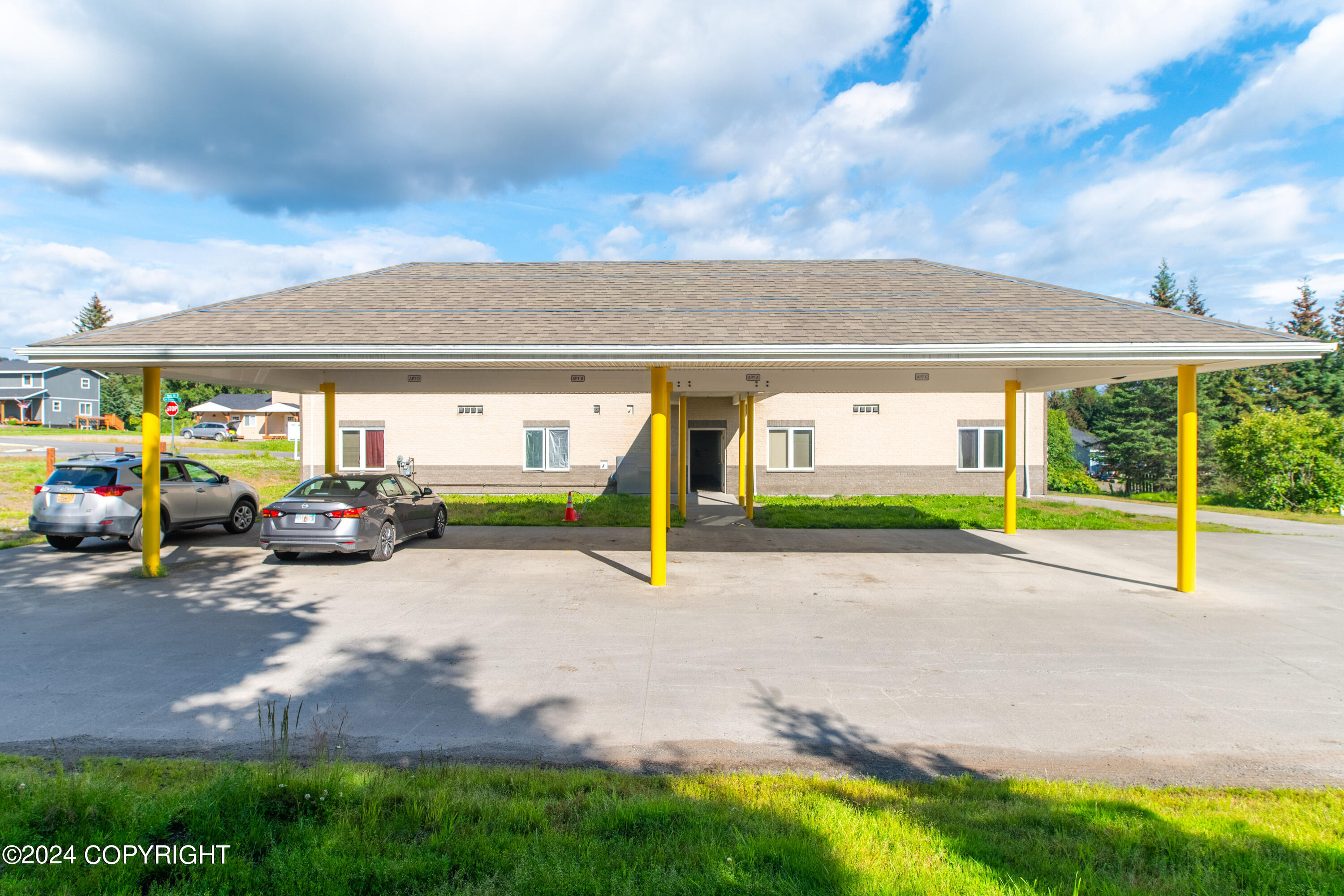 109 W Cityview Avenue