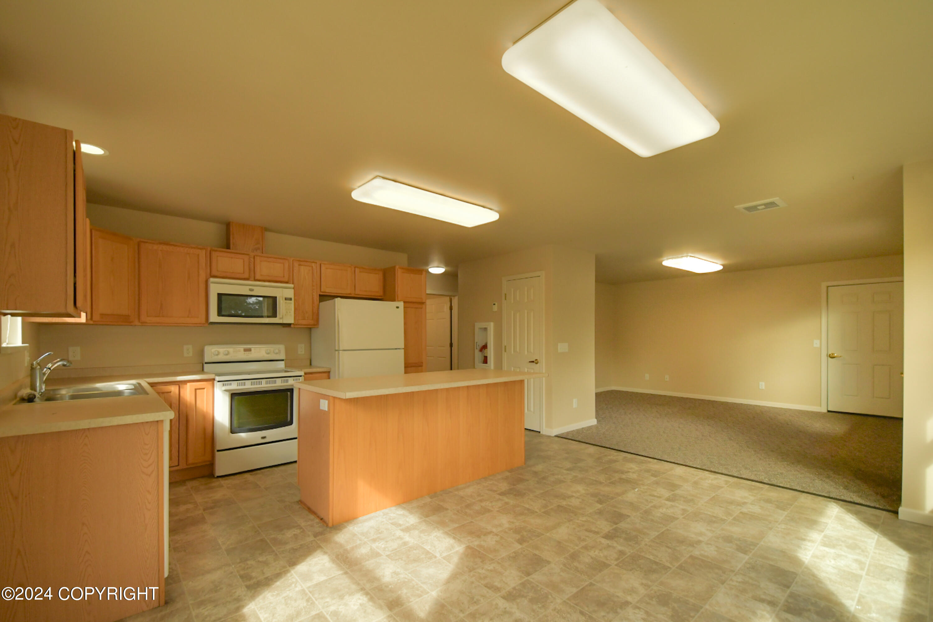 109 W Cityview Avenue