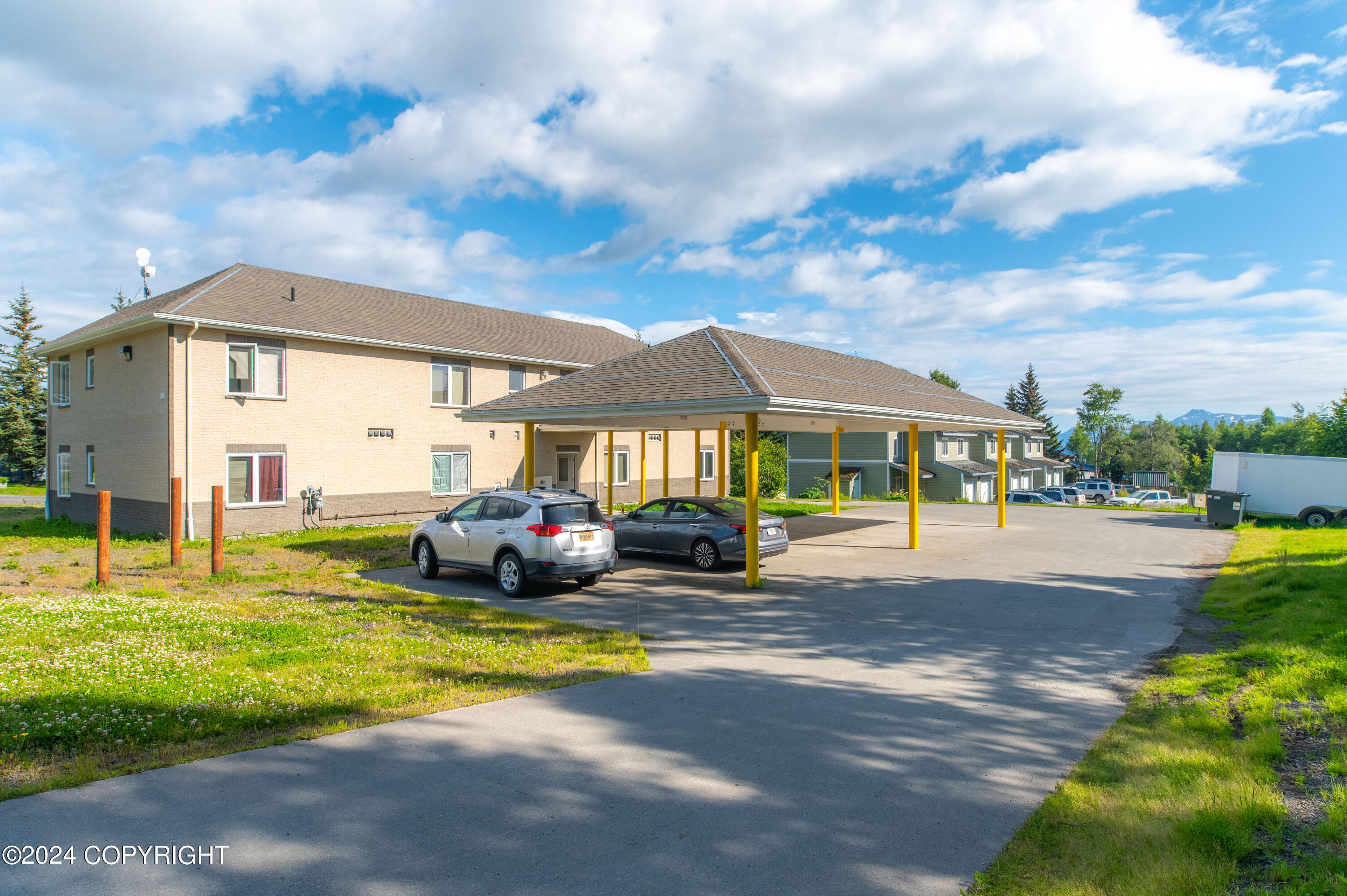 109 W Cityview Avenue