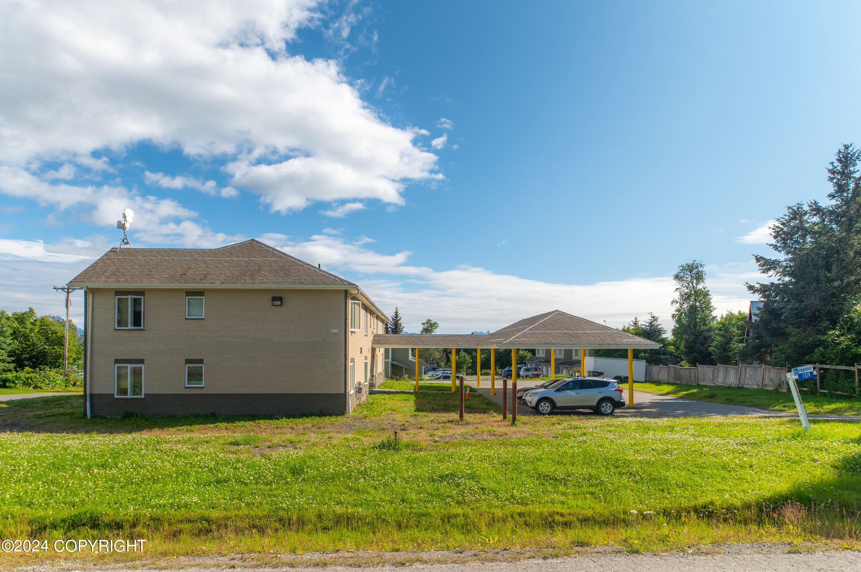 109 W Cityview Avenue