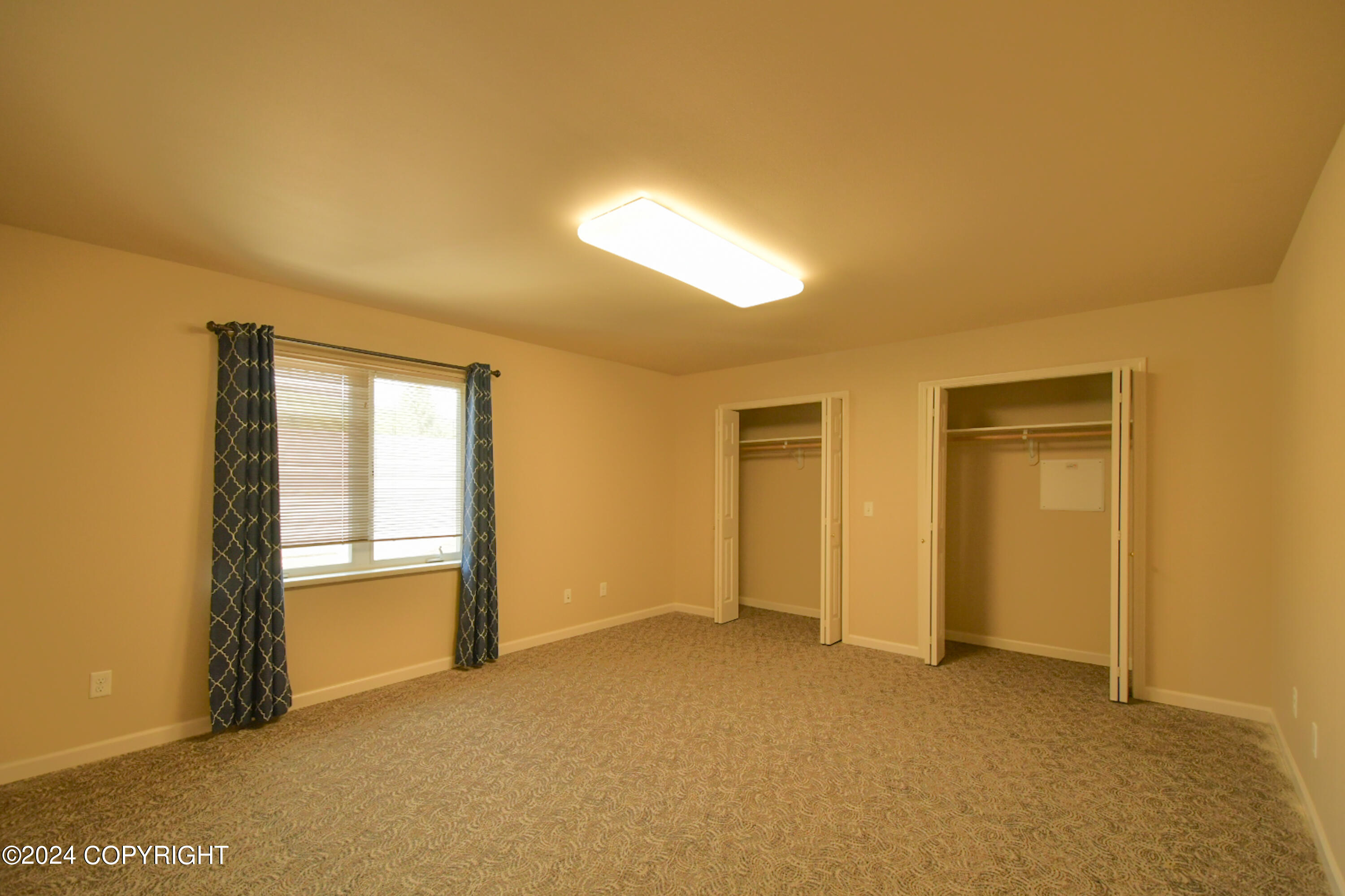 109 W Cityview Avenue