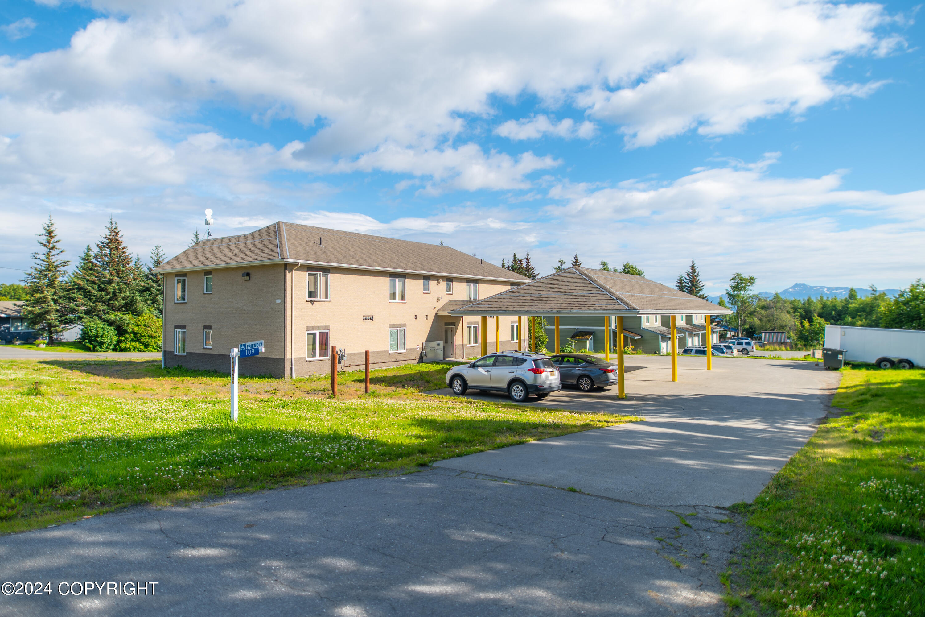 109 W Cityview Avenue