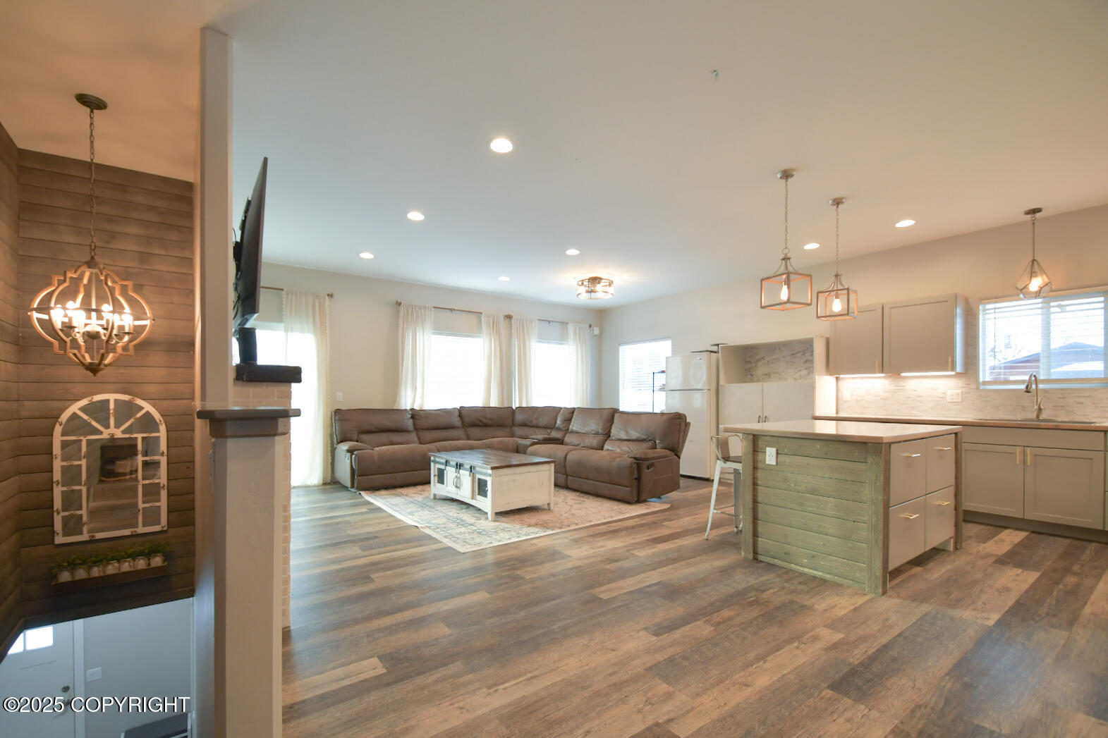4088 Calhoun Street