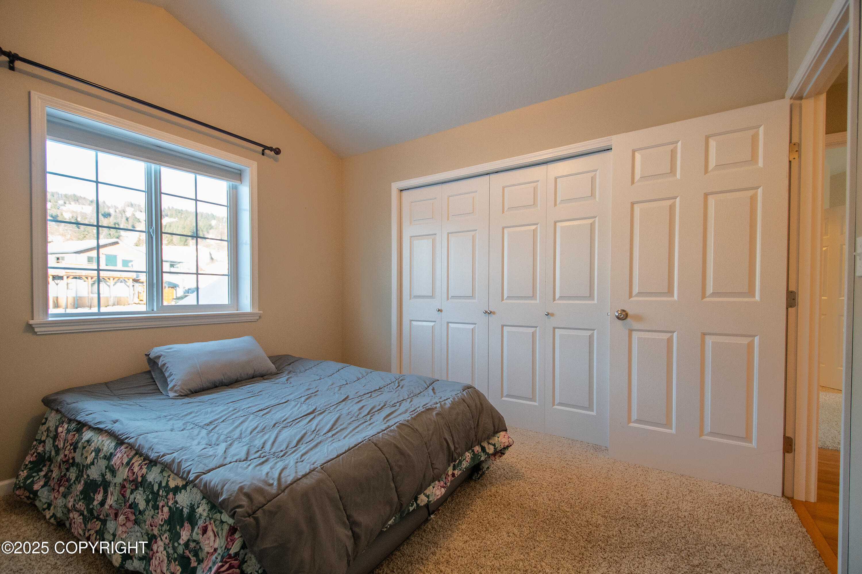 925 Soundview Avenue