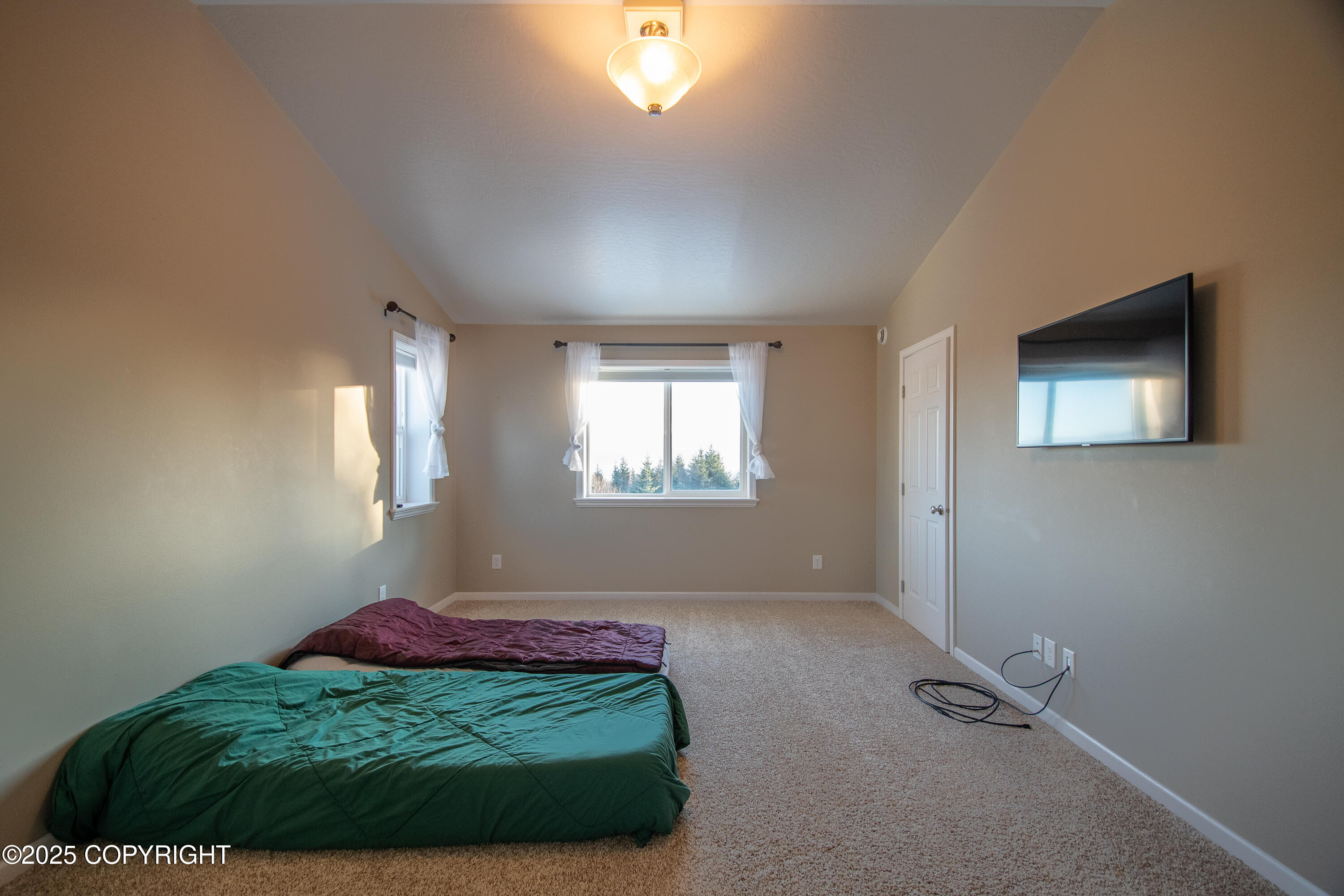 925 Soundview Avenue