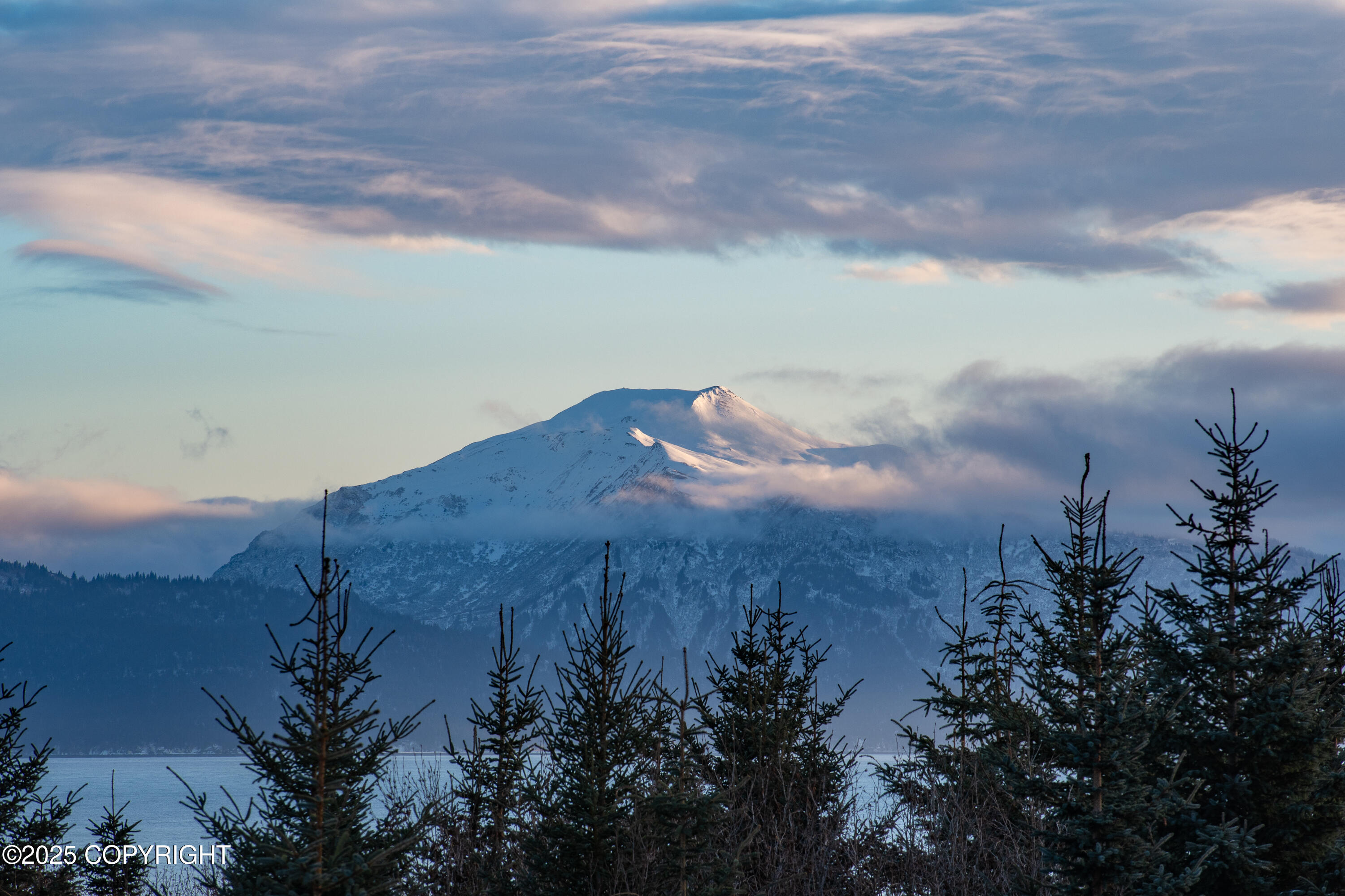 925 Soundview Avenue