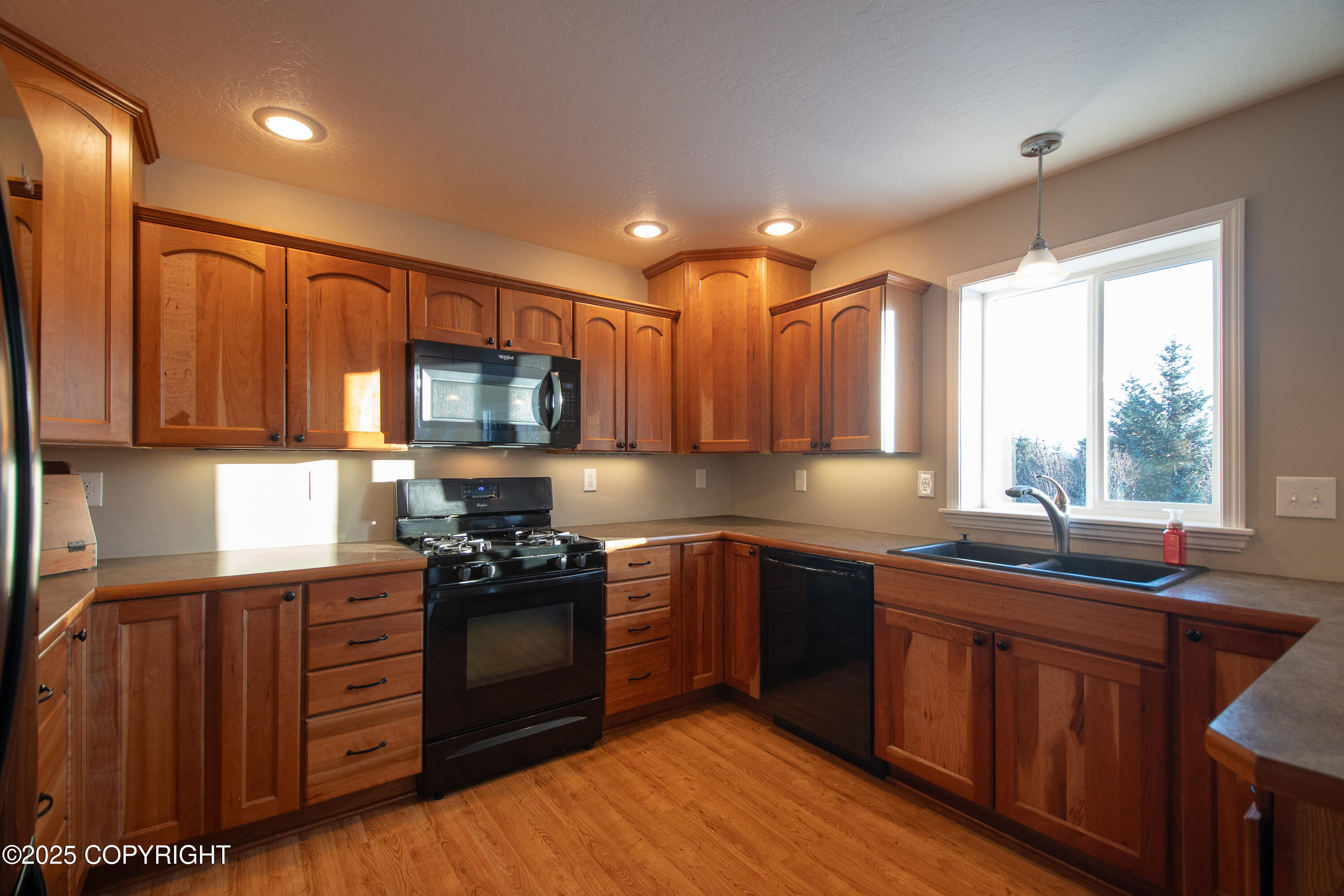 925 Soundview Avenue