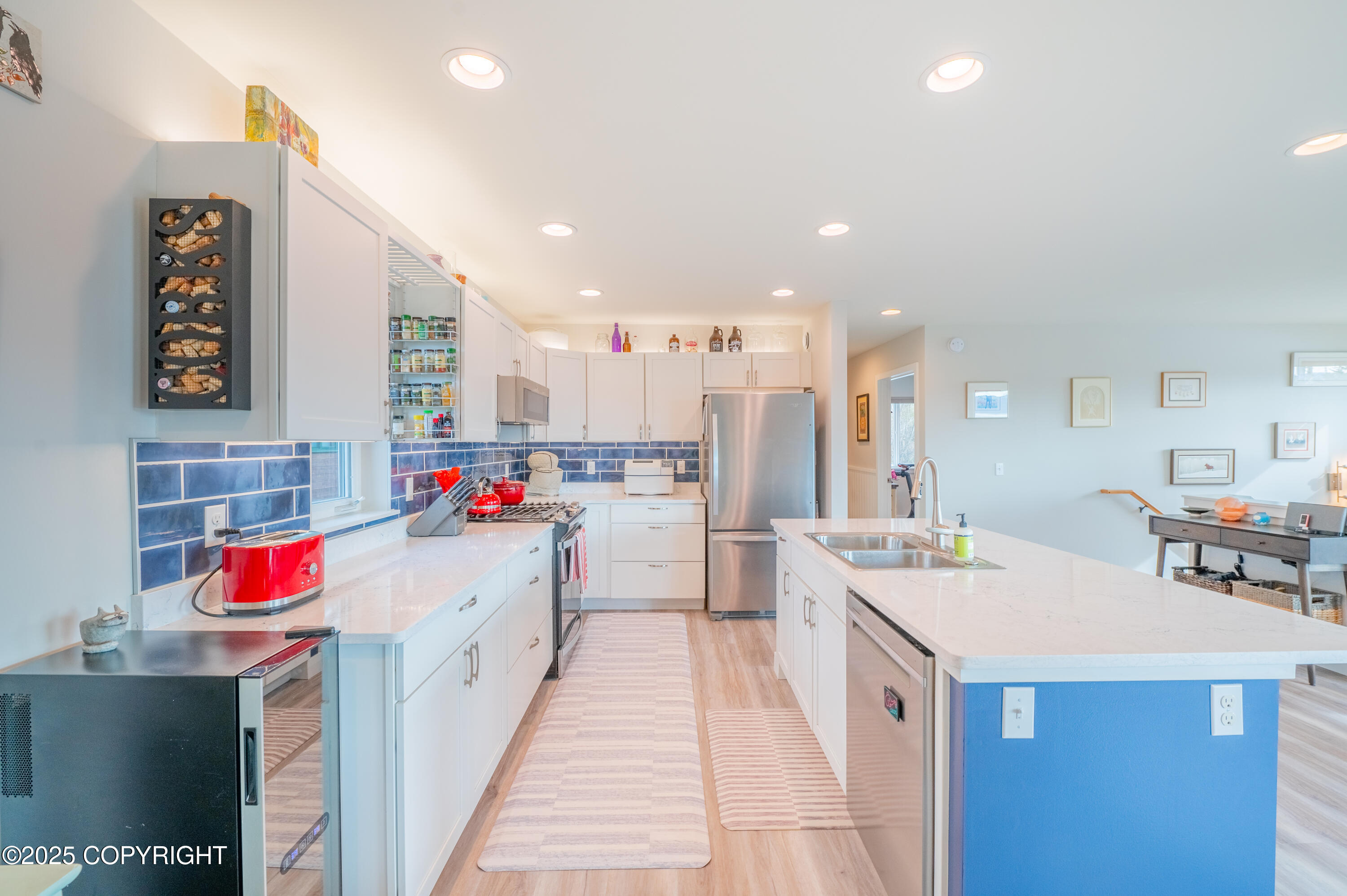 437 W Fairview Avenue