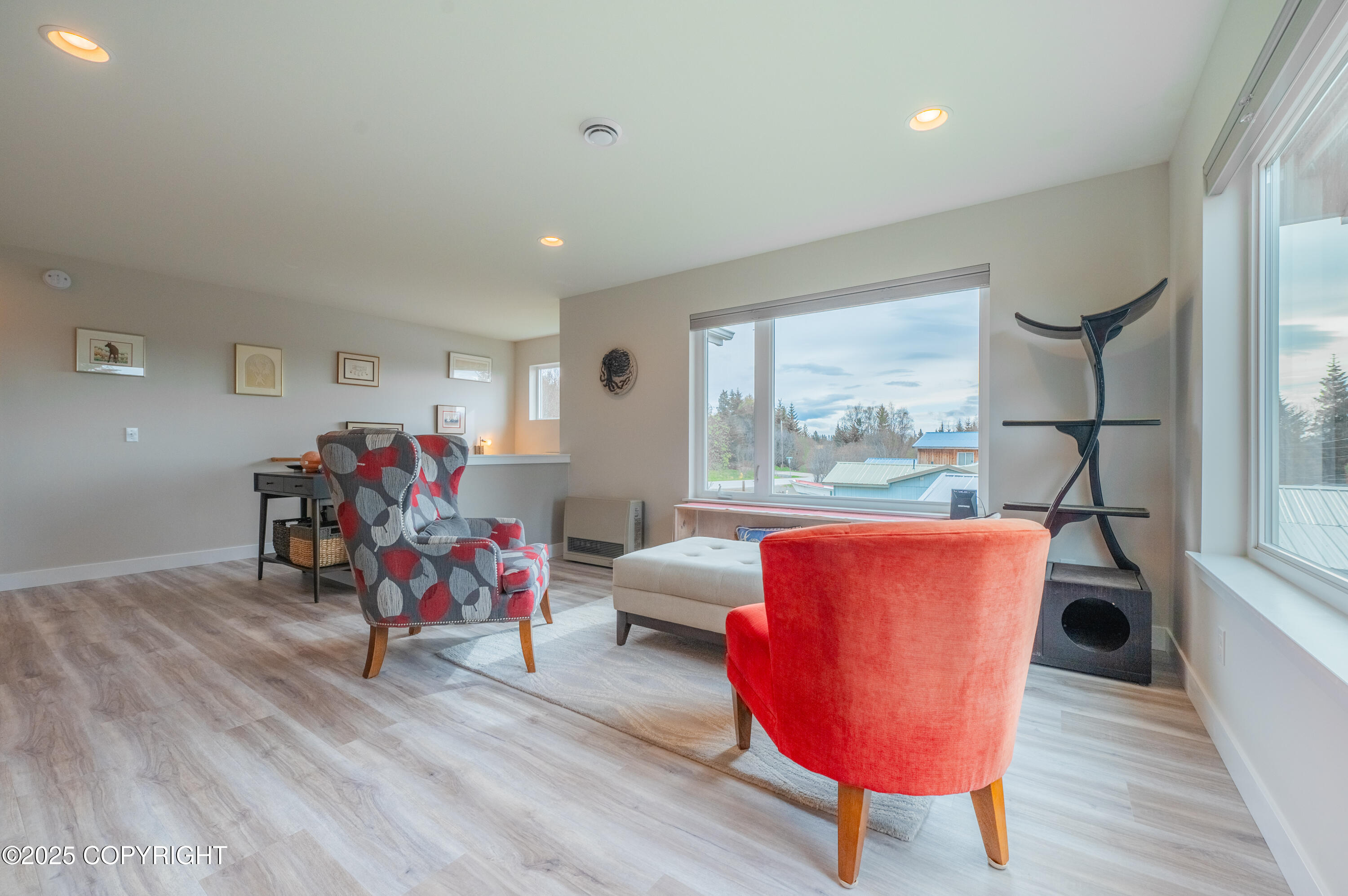 437 W Fairview Avenue