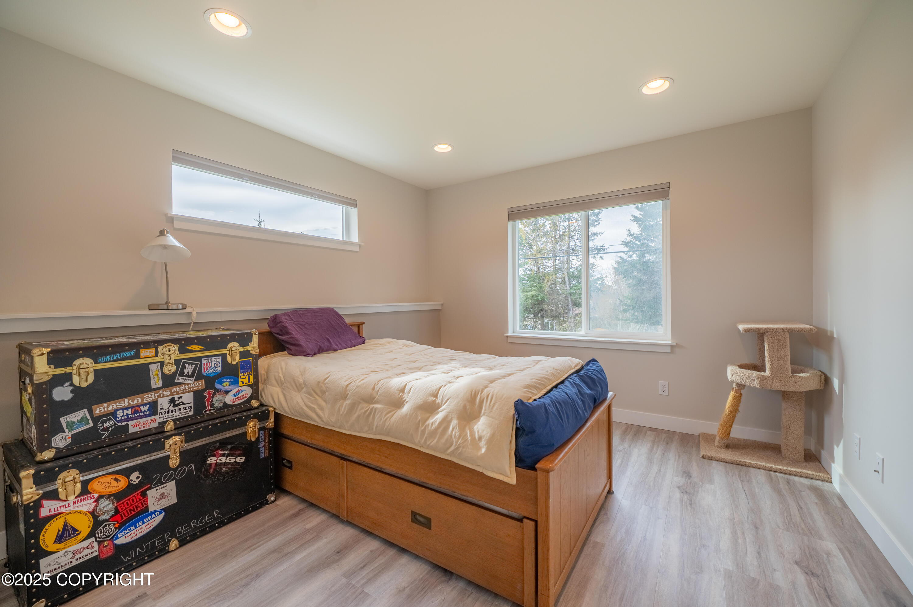 437 W Fairview Avenue
