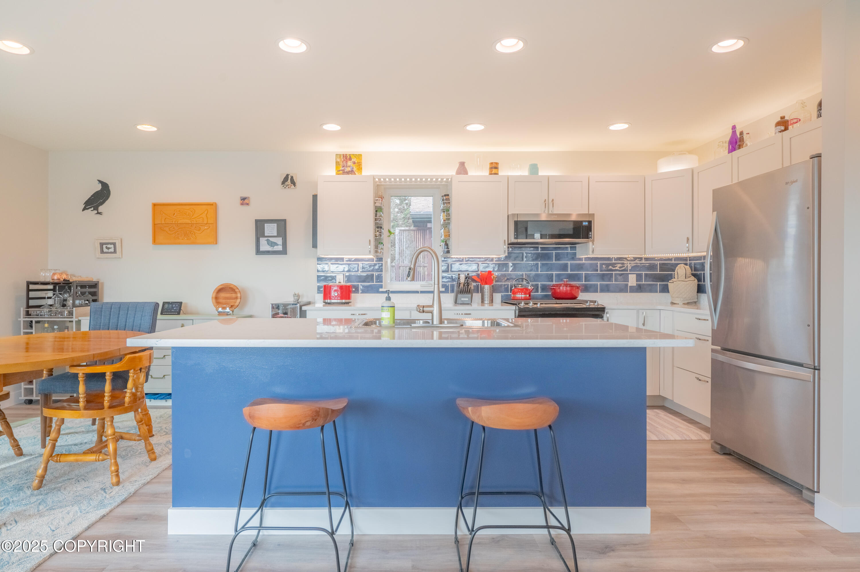 437 W Fairview Avenue
