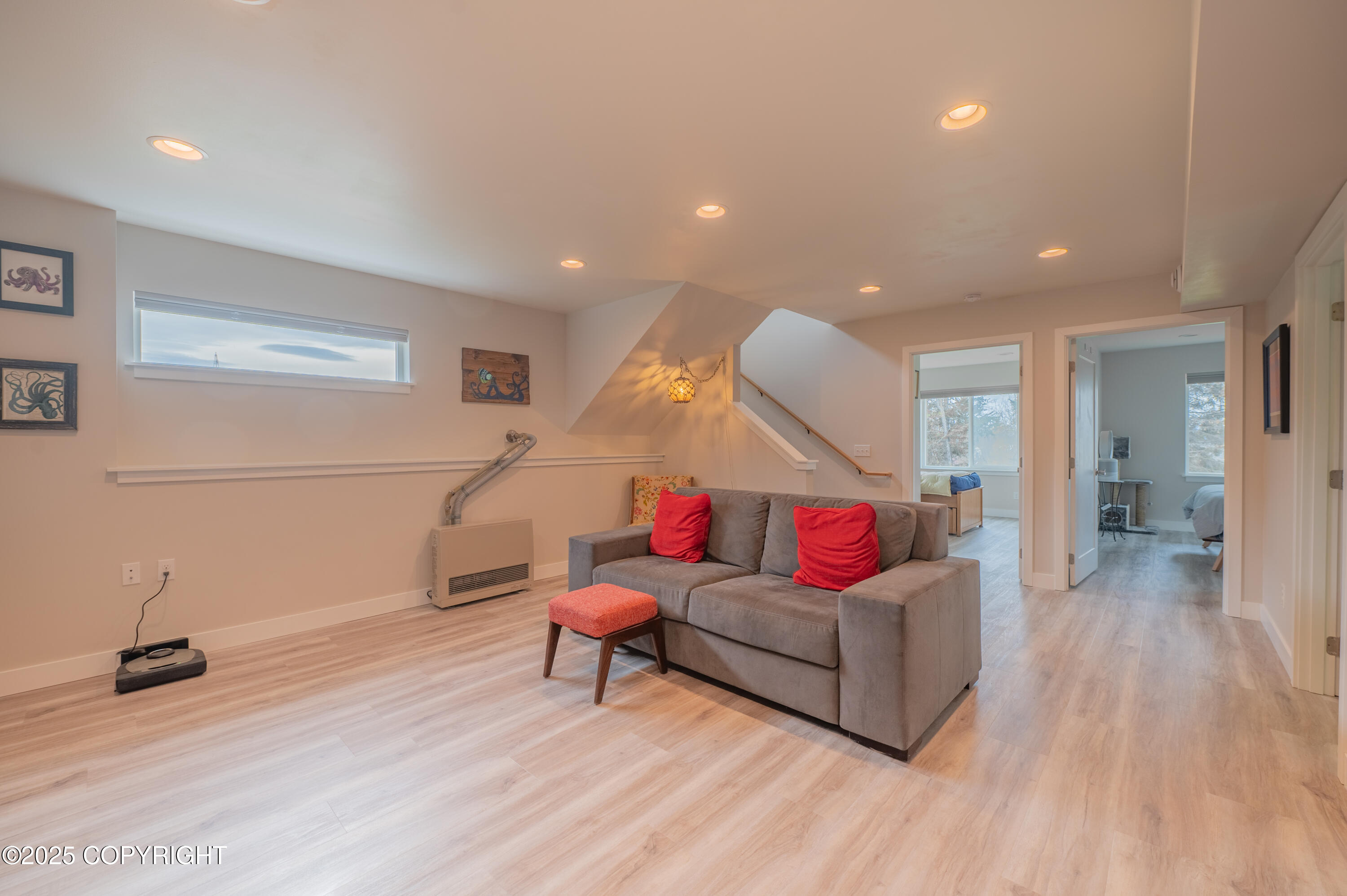 437 W Fairview Avenue