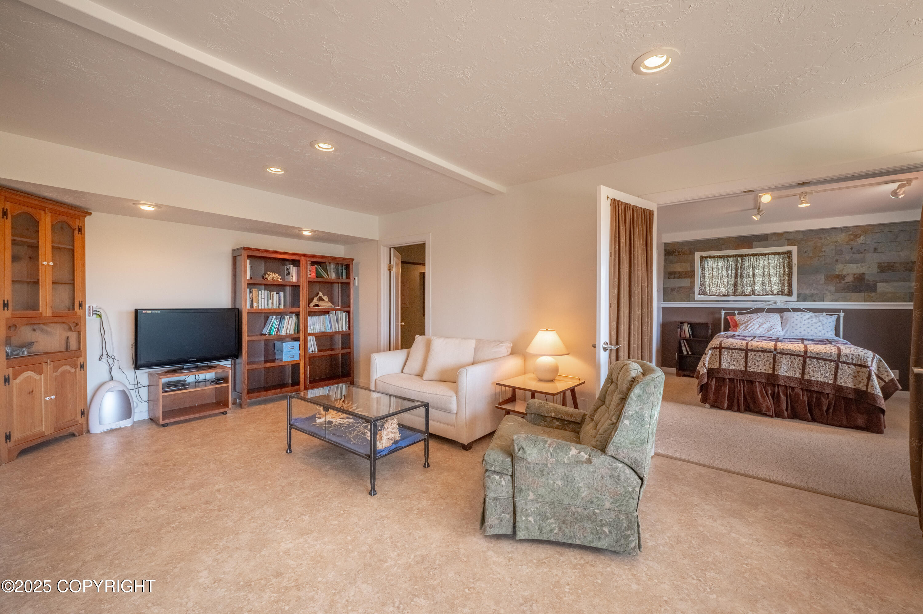 2435 Paradise Place