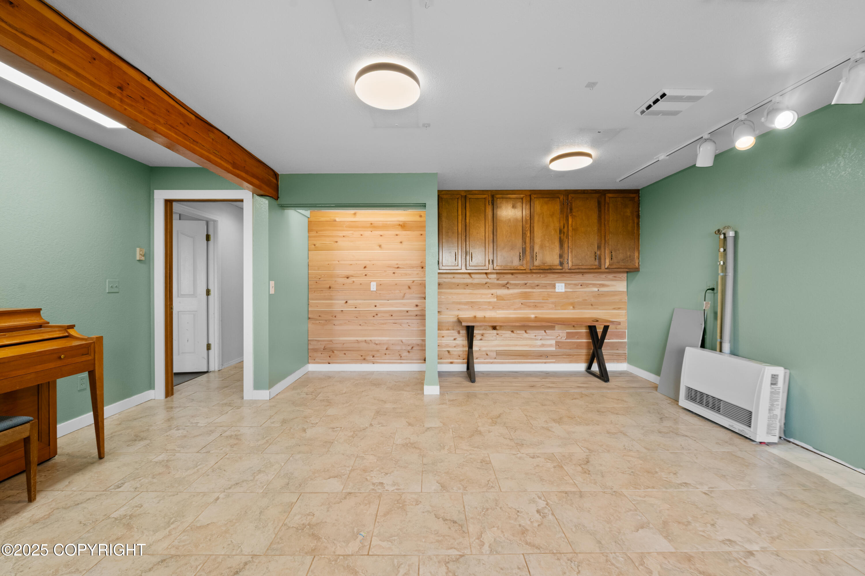 1855 Mission Road