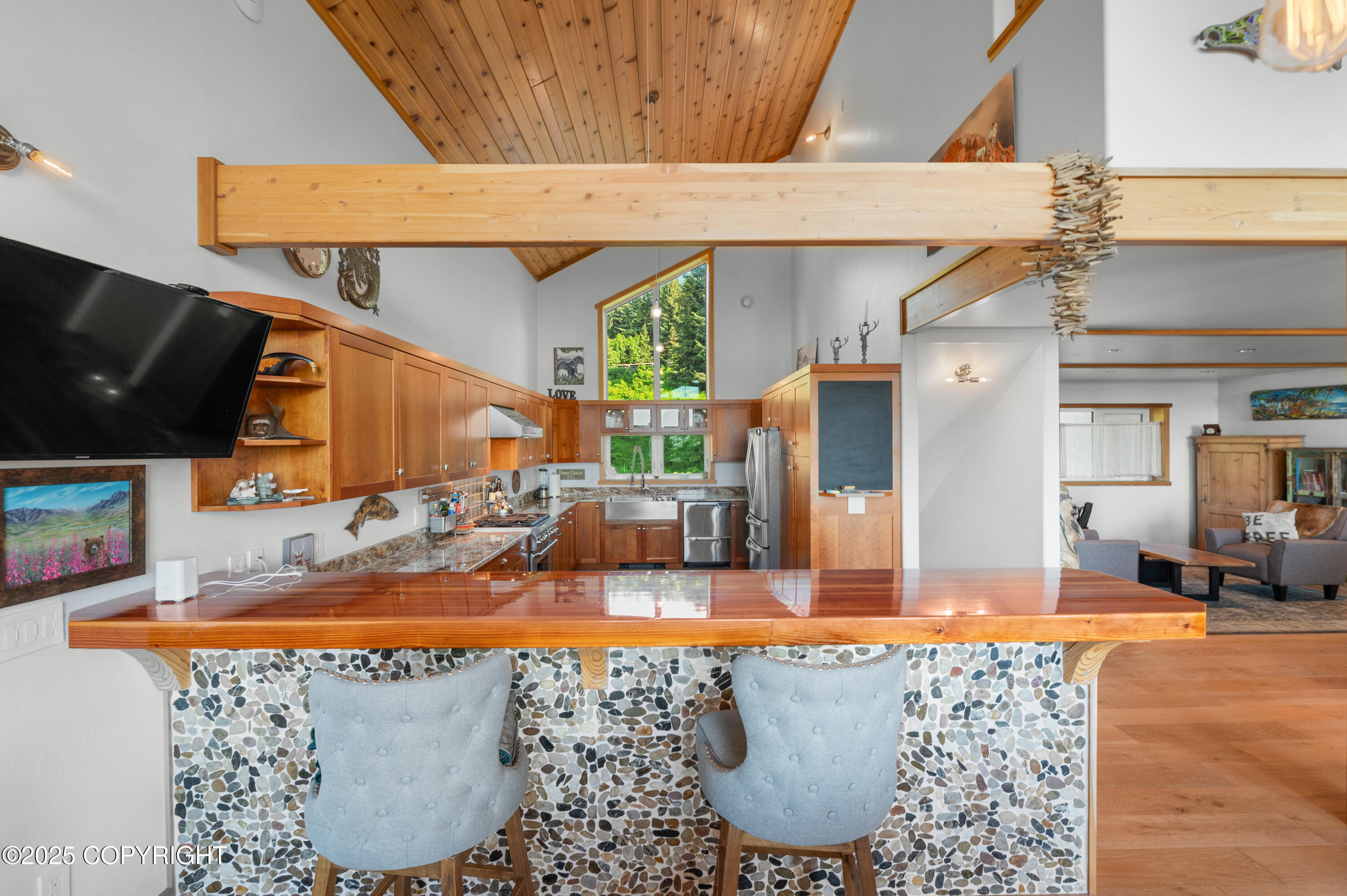 2500 W Highland Drive