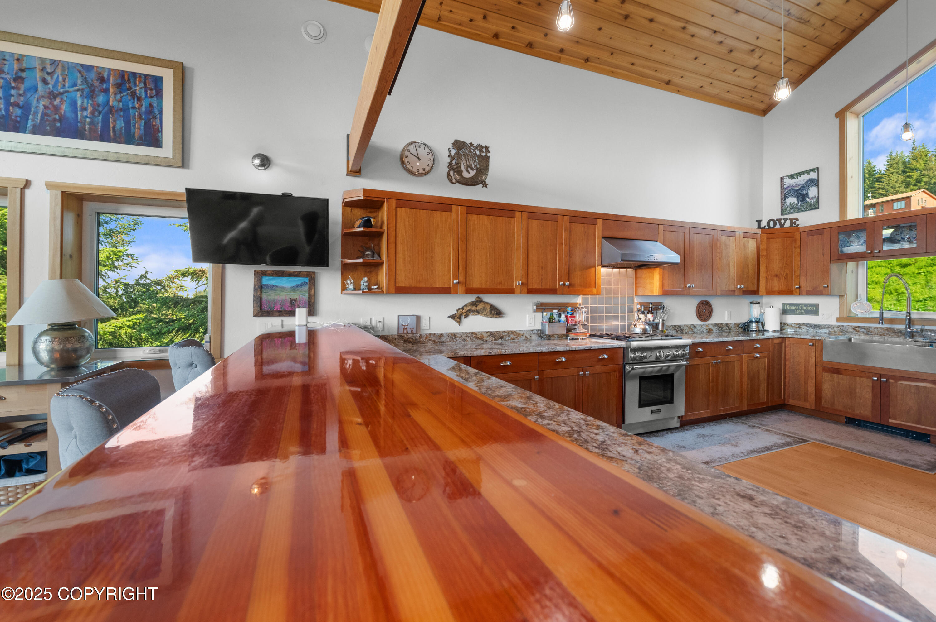 2500 W Highland Drive