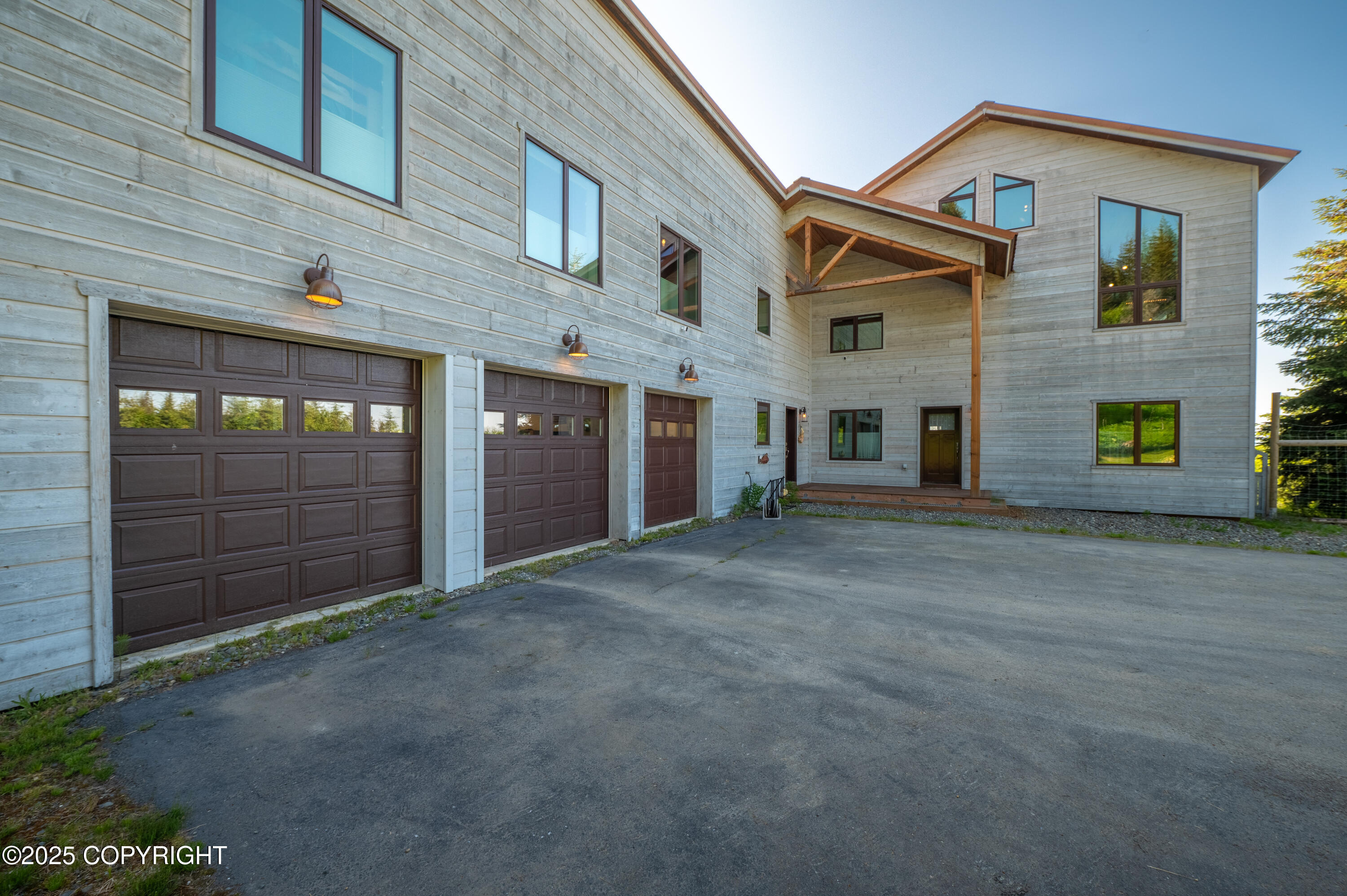 2500 W Highland Drive