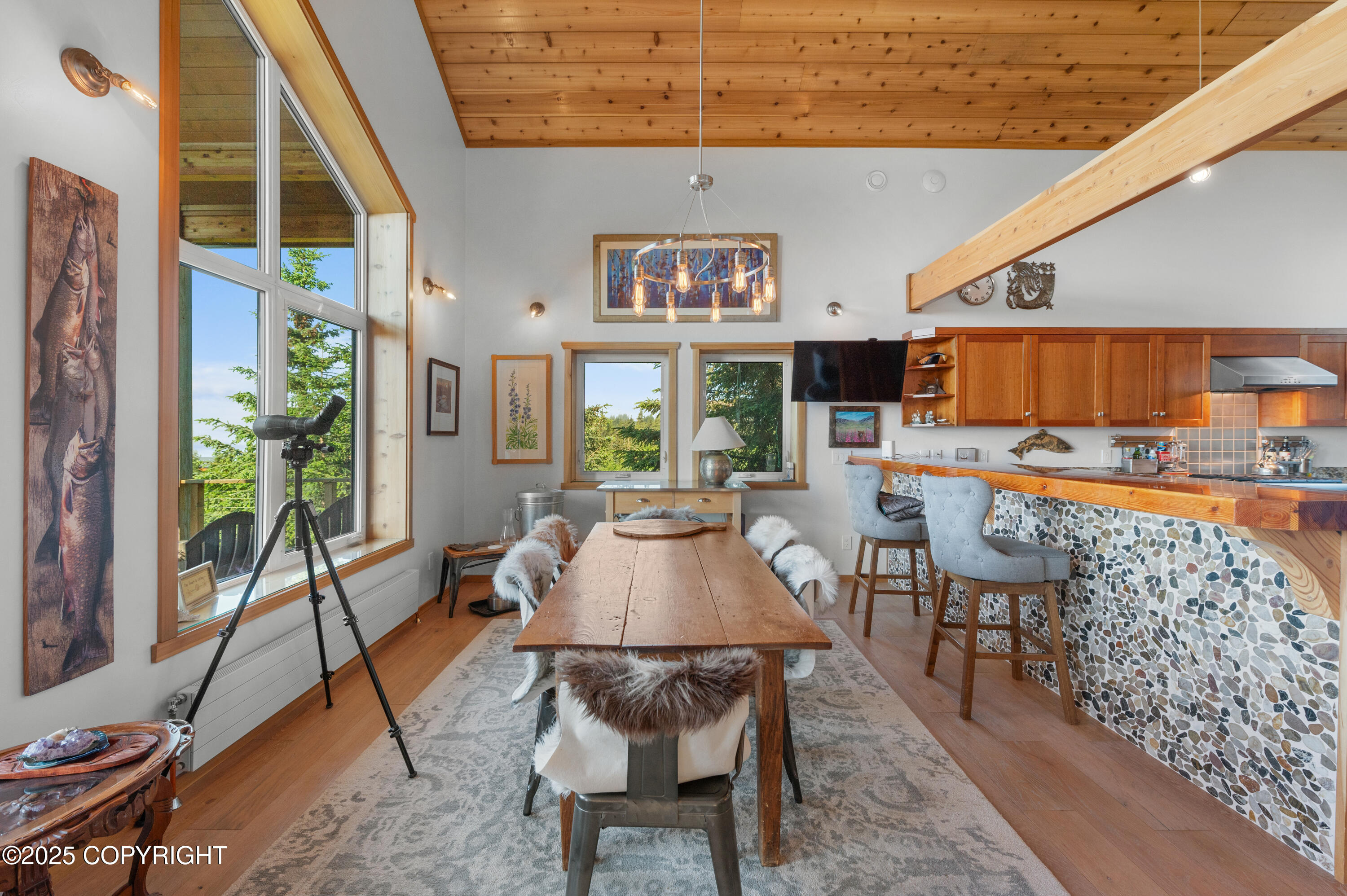 2500 W Highland Drive