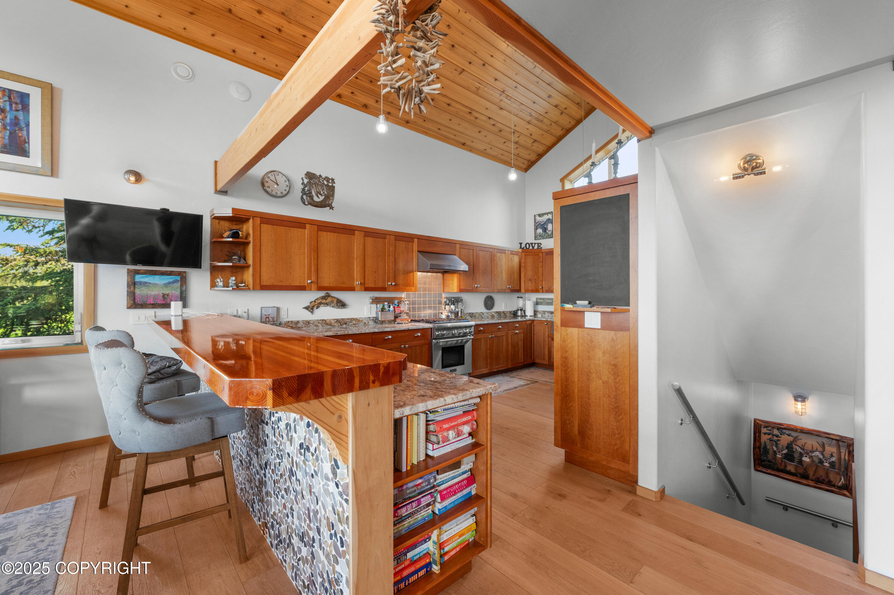 2500 W Highland Drive