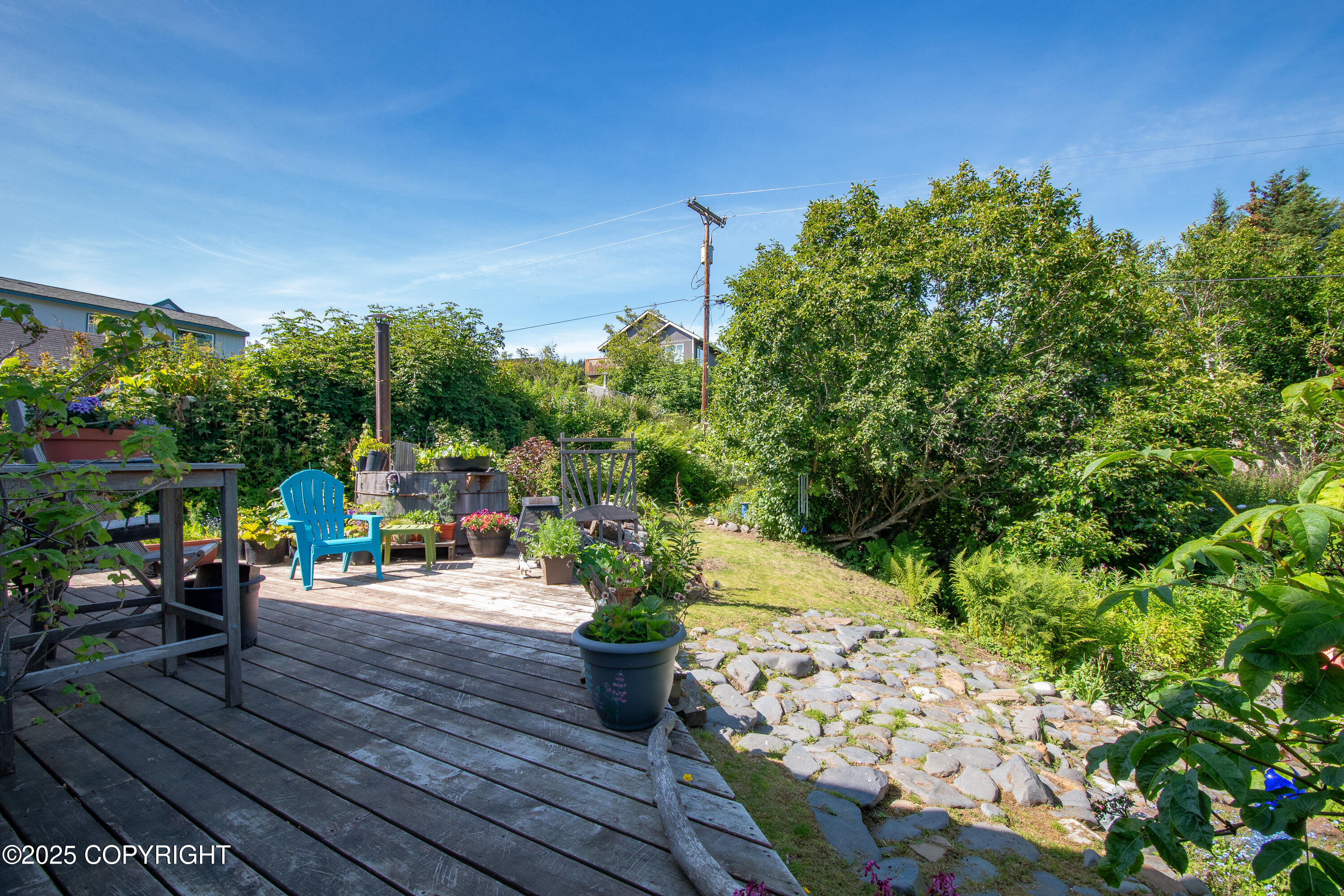 546 Soundview Avenue