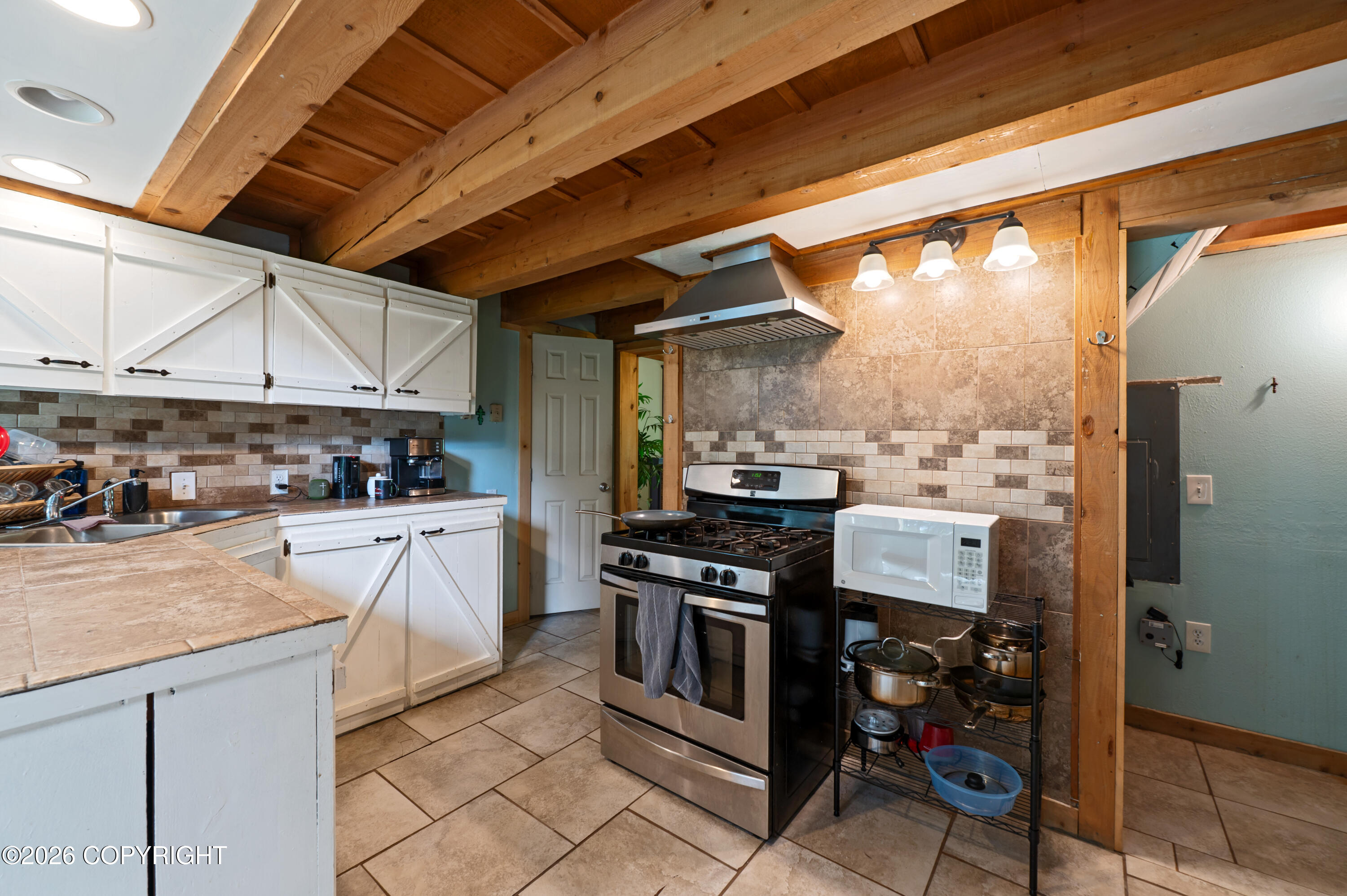 40996 Woodman Lane