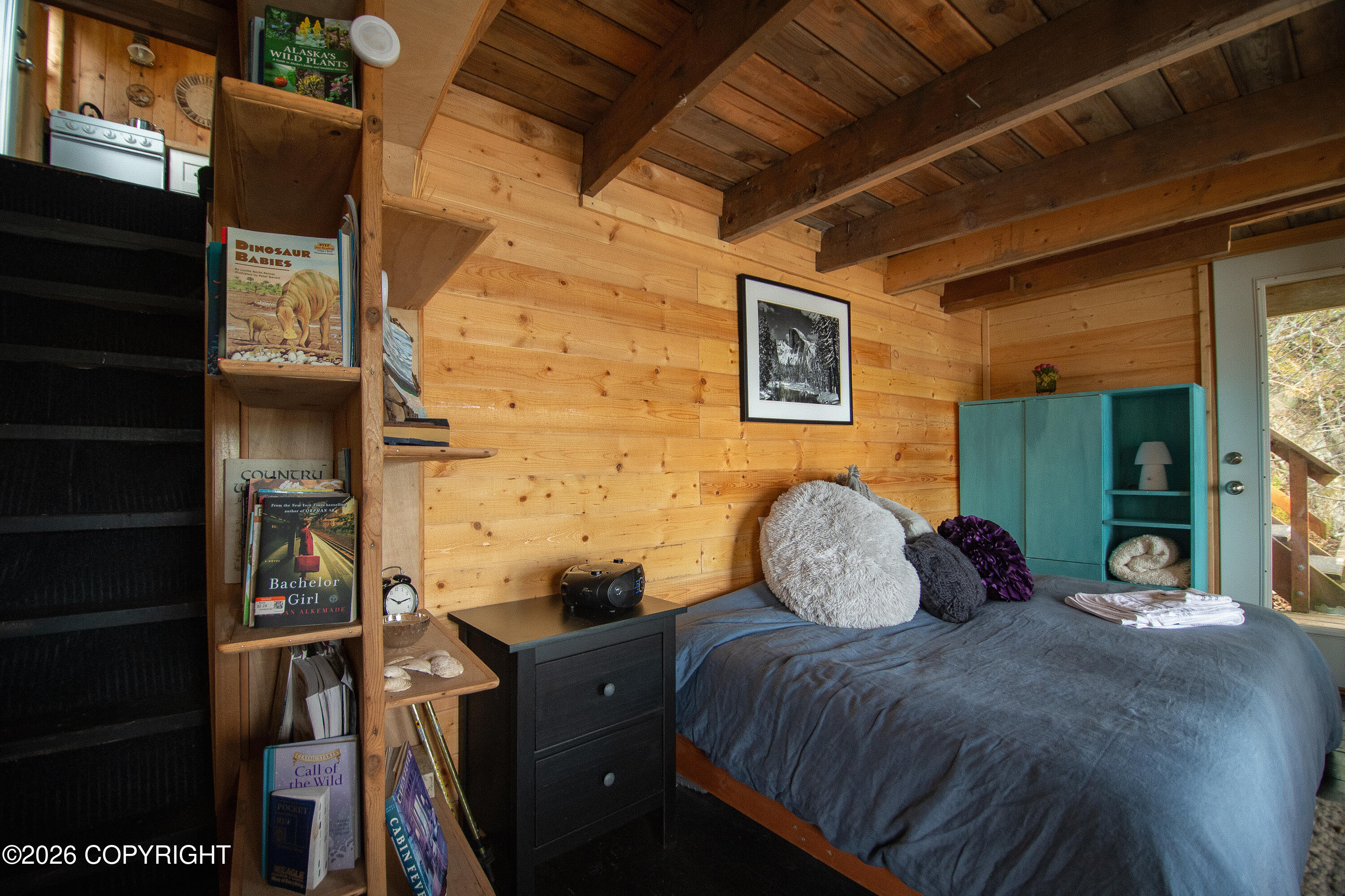 51151 Halibut Cove REM SW