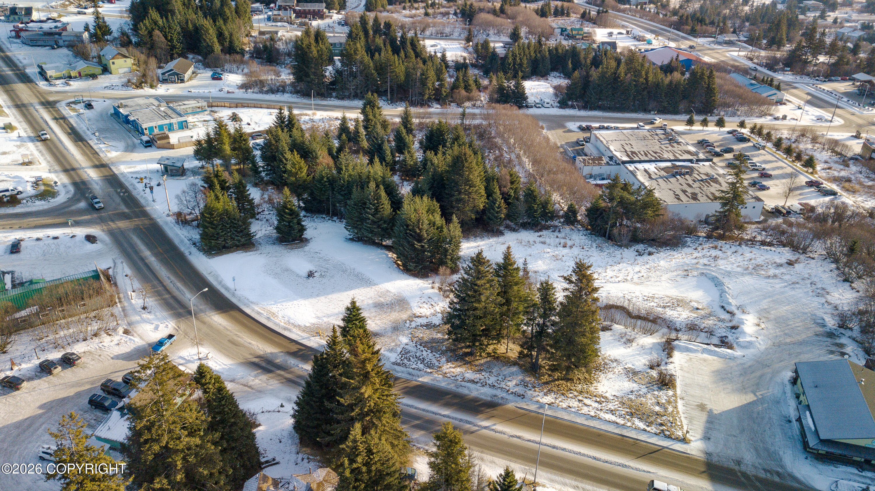 305 W Pioneer Avenue