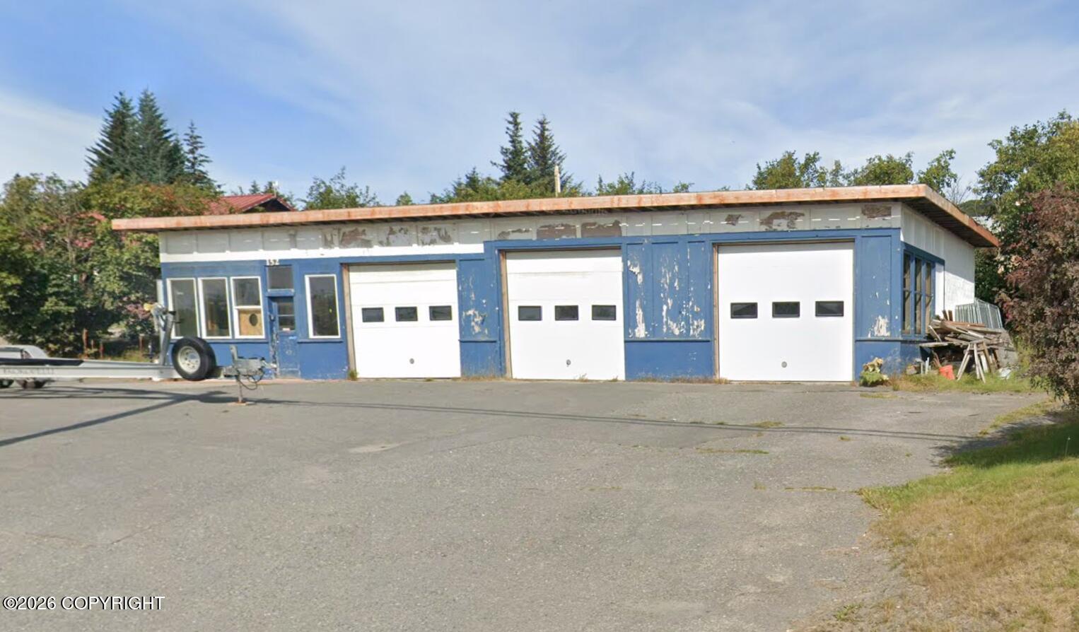 152 E Pioneer Avenue