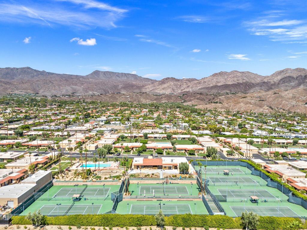 48260 Center Court