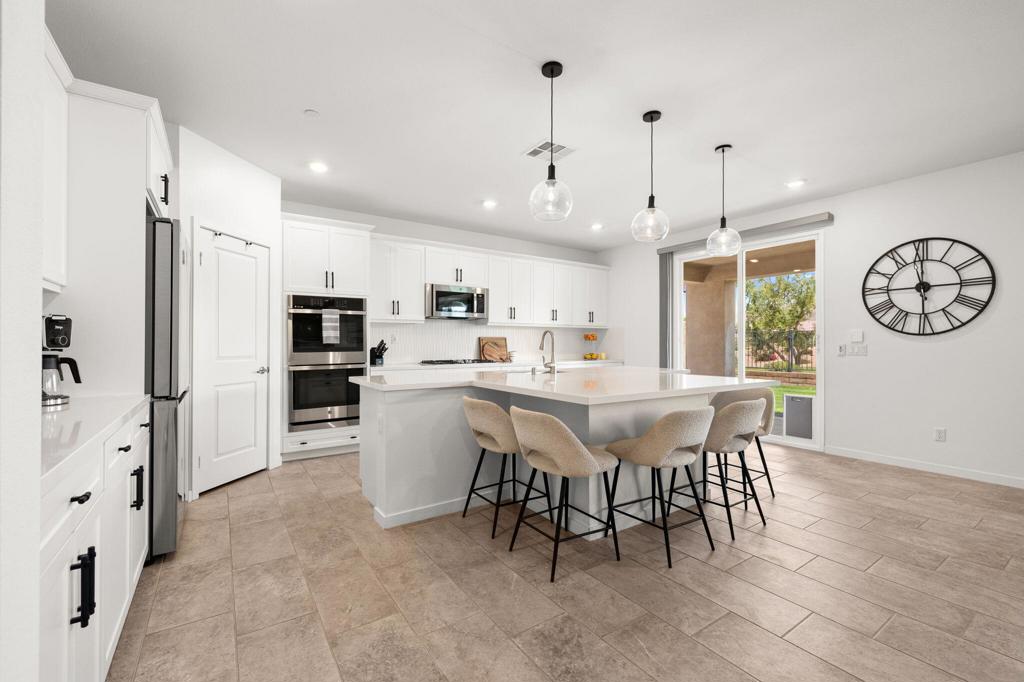 82144 Paradiso Drive