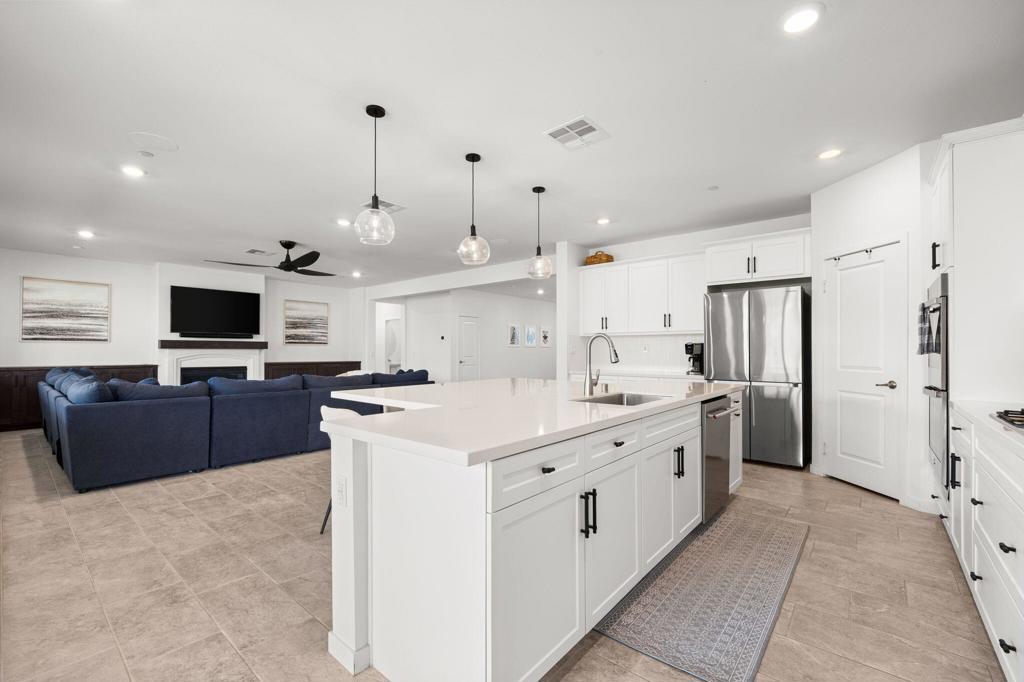 82144 Paradiso Drive