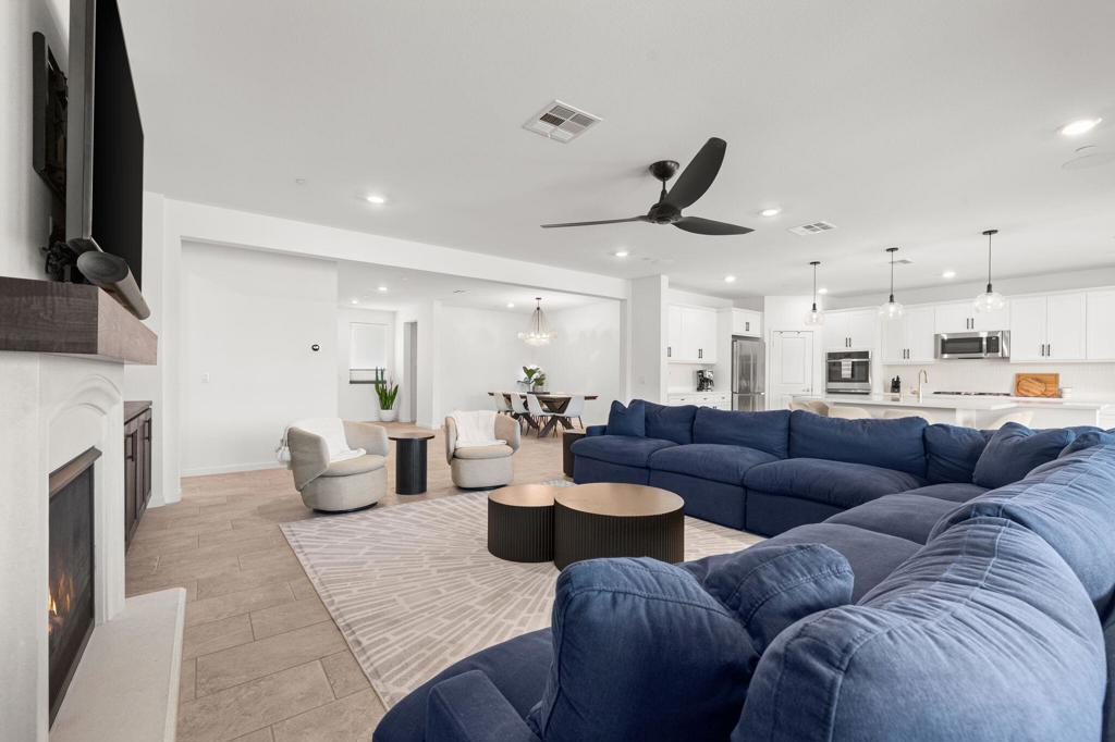 82144 Paradiso Drive