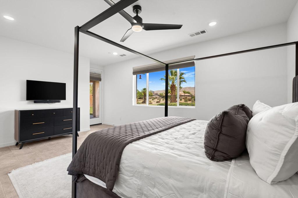 82144 Paradiso Drive