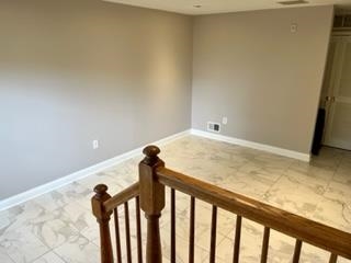2 SWAN CT