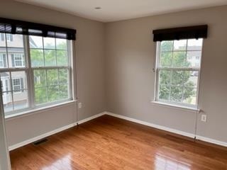 2 SWAN CT