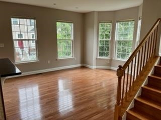 2 SWAN CT