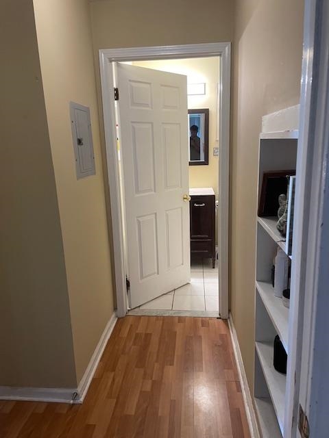 2 CRABAPPLE CT