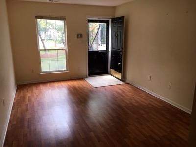 2 CRABAPPLE CT