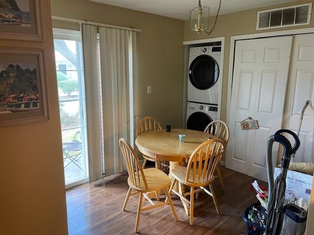 2 CRABAPPLE CT