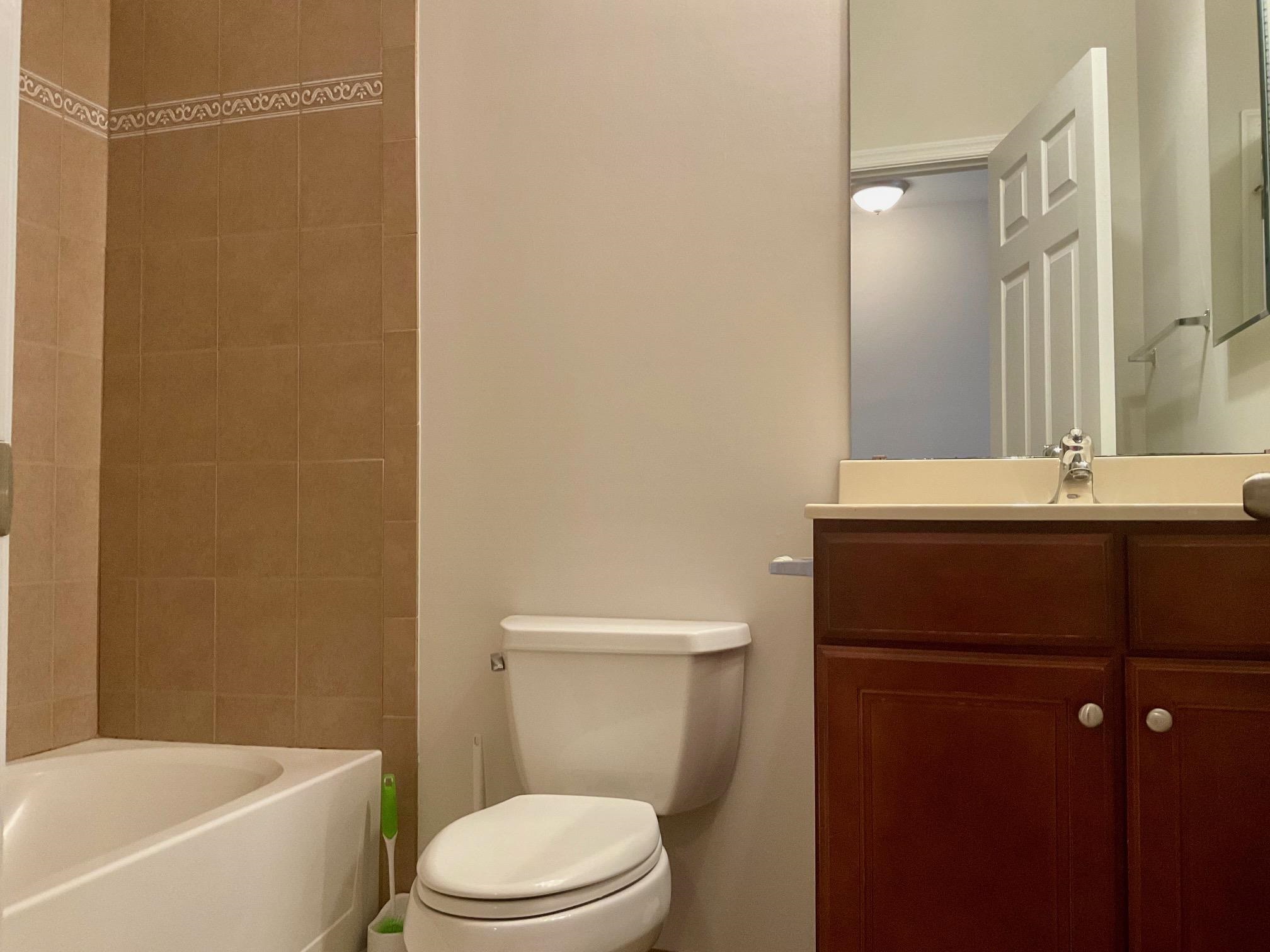 265 CUSTER AVE Unit: 107