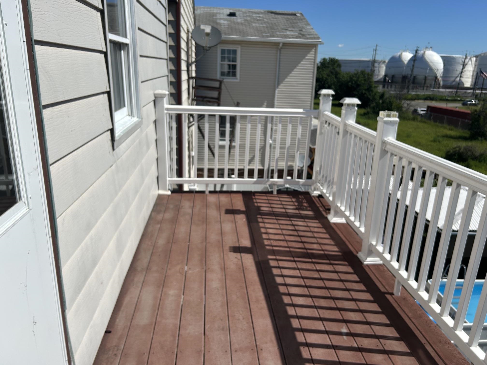 56 ISABELLA AVE Unit: 2