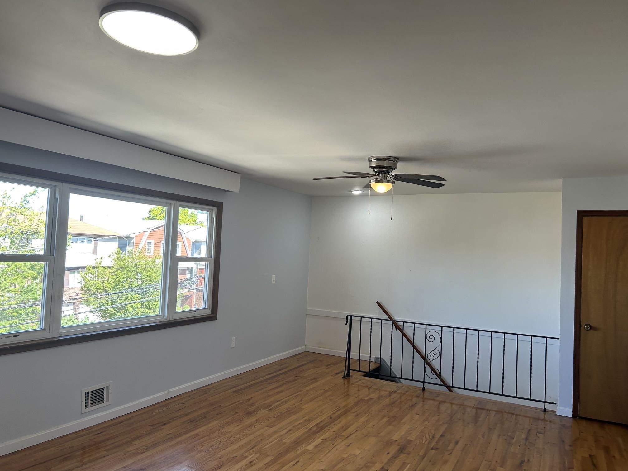 56 ISABELLA AVE Unit: 2