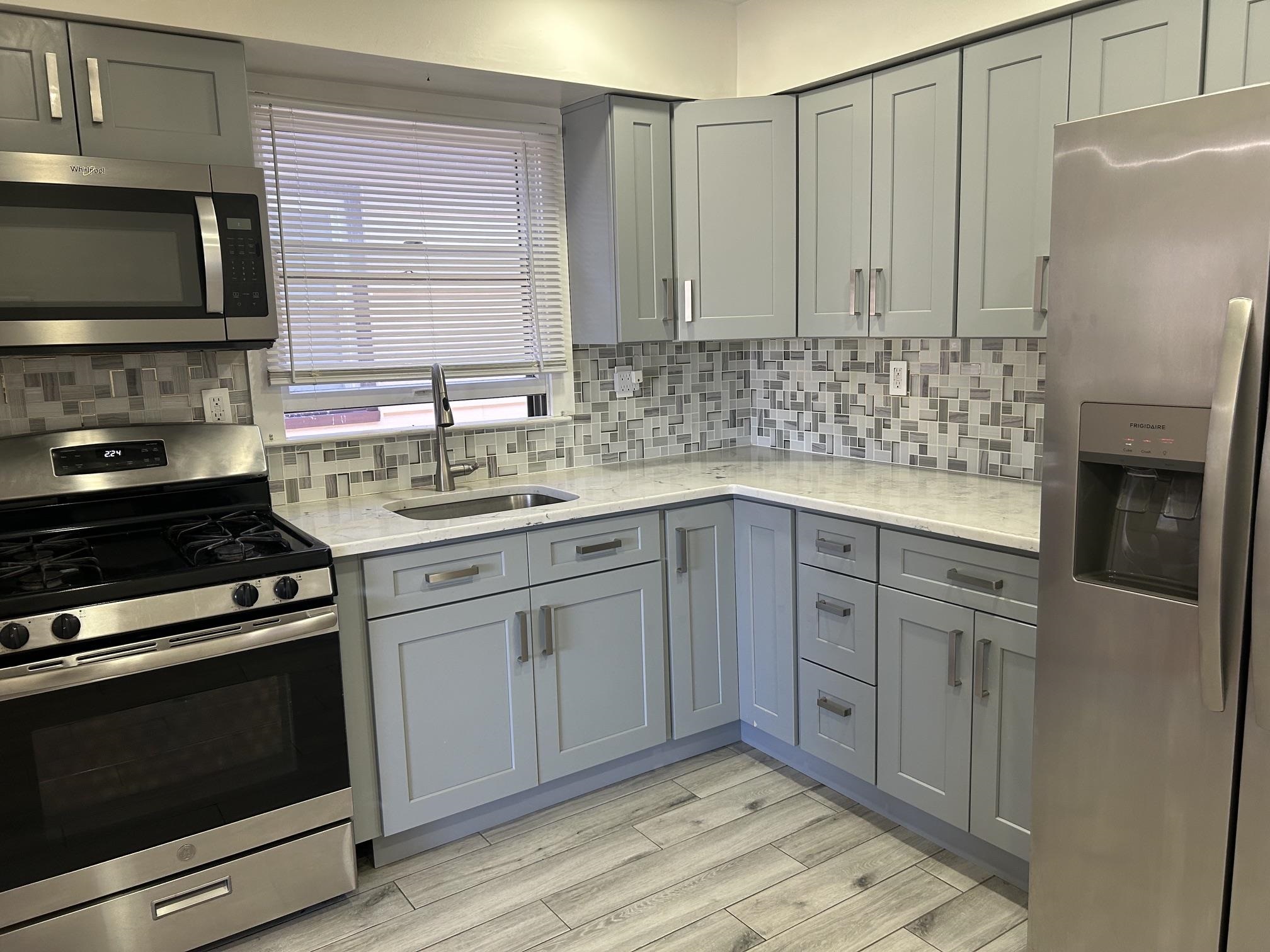 56 ISABELLA AVE Unit: 2
