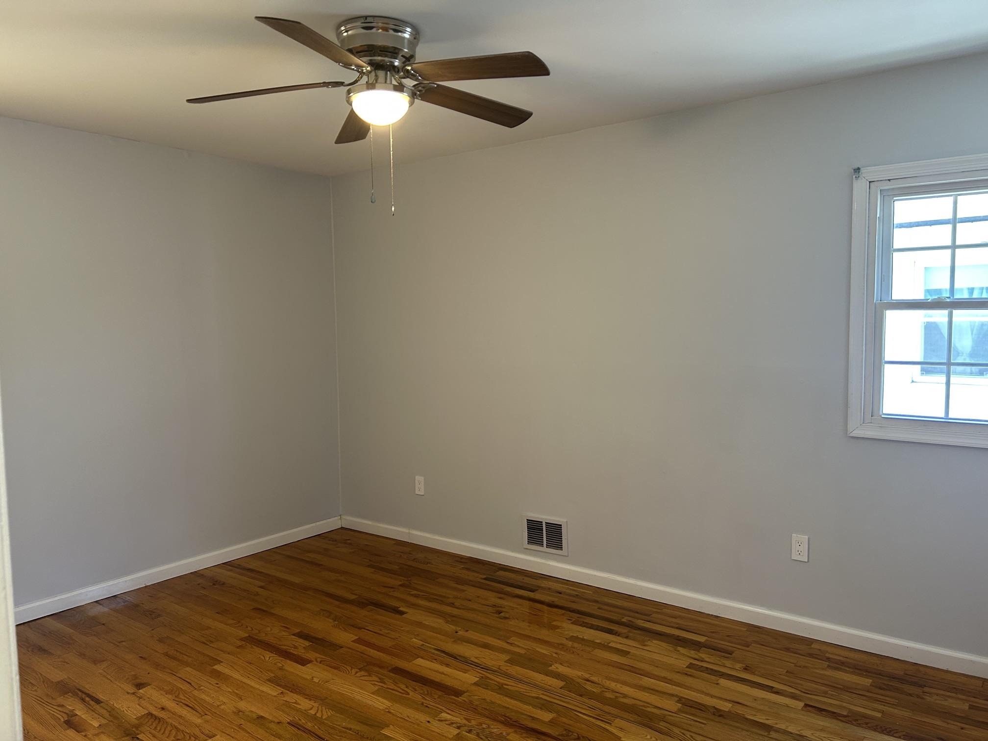 56 ISABELLA AVE Unit: 2