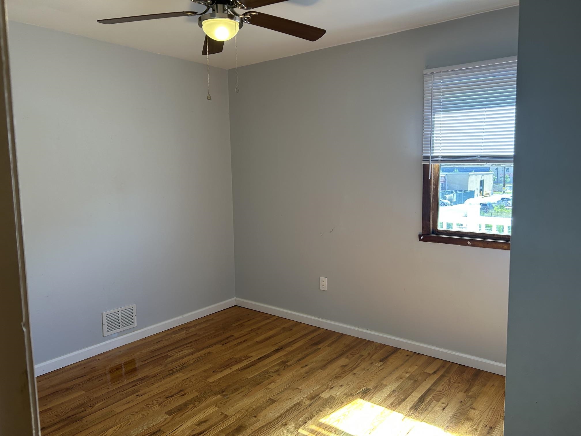 56 ISABELLA AVE Unit: 2
