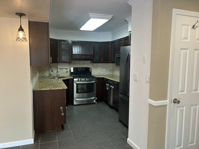 28 JUNIPER ST