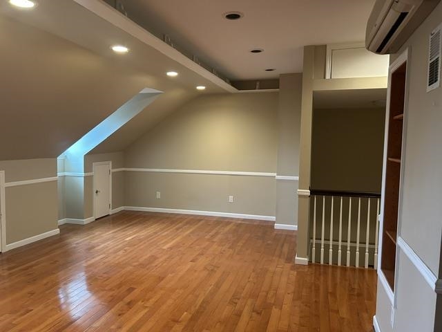 28 JUNIPER ST