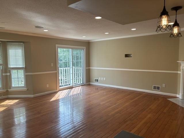 28 JUNIPER ST