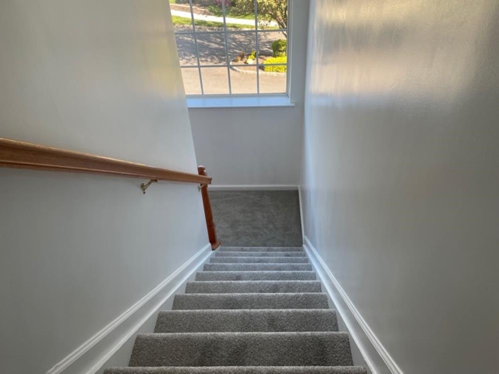 2 TOTTENHAM CT
